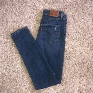 COPY - Levi’s Ripped Jeans
